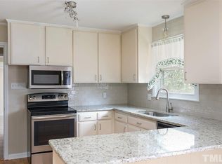 927 Kathryn St, Cary, NC 27511