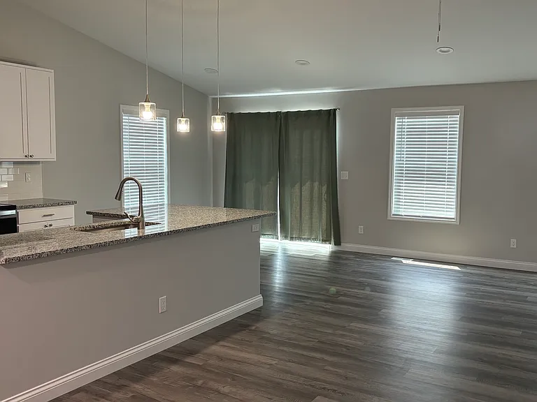 408 Andrew Joseph Dr — Photo 4
