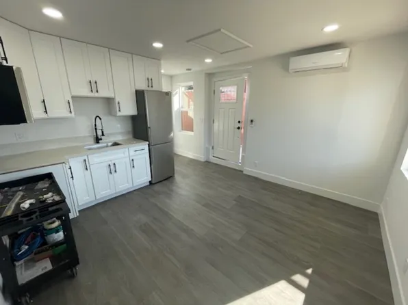 2145 Calle Serena Unit B, San Diego, CA 92139