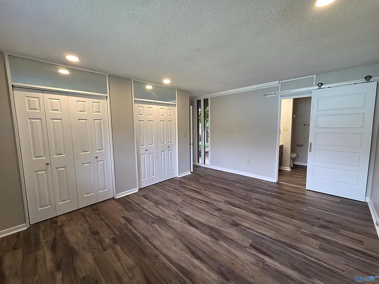 1209 Governors Dr SE — Photo 16