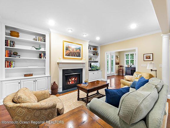 4th image of 63 Thornbrooke Drive