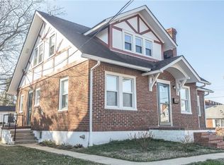 910 W Poythress St, Hopewell, VA 23860