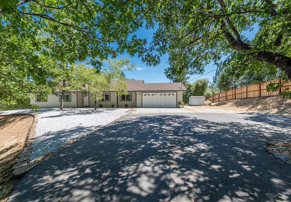 1st image of 3000 Cedar Oak Ct