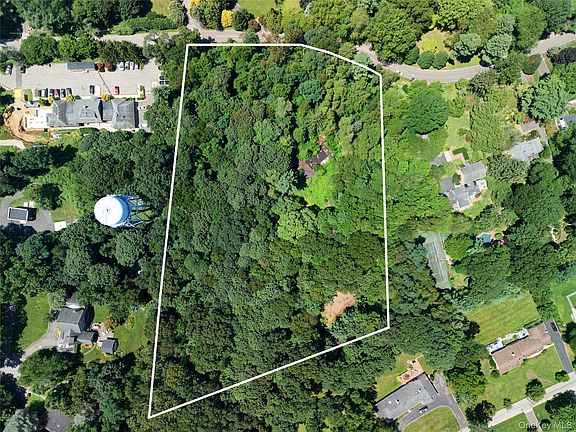 2nd image of 20 Tibbits Lane