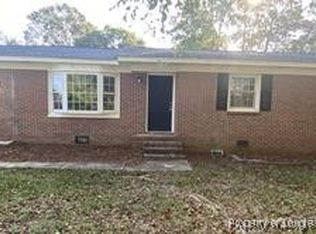 7568 Carrollburg Dr, Fayetteville, NC 28303