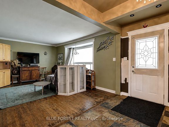 3rd image of 371 Flanders Row