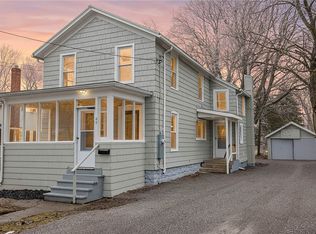 49 South St, Le Roy, NY 14482