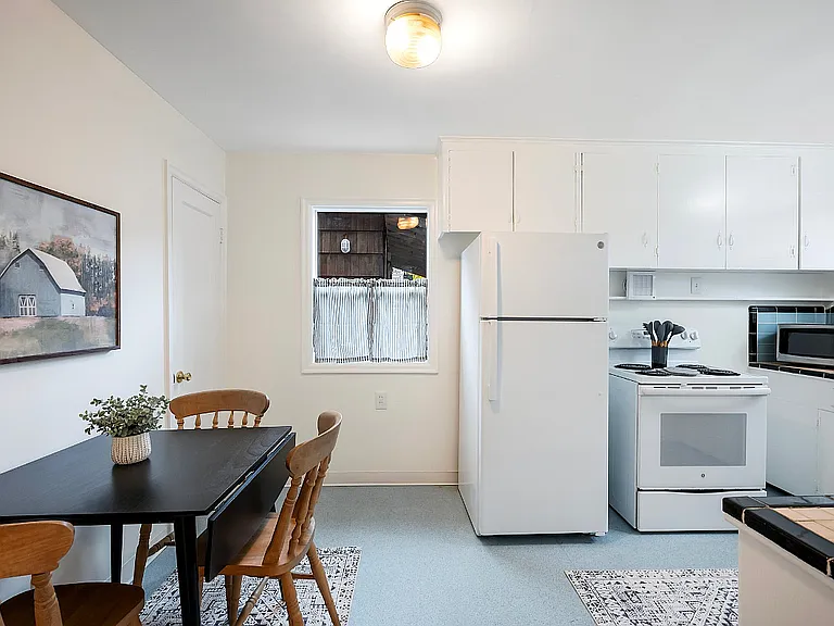 1104 SW Gaines St #C — Photo 6