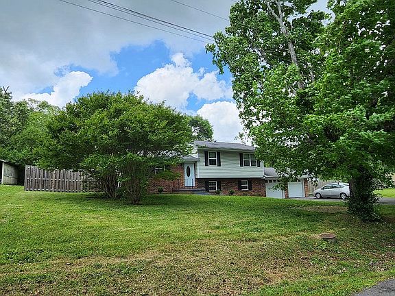 2nd image of 340 Fairview Dr SE