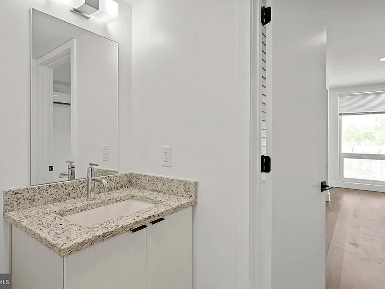 2415 37th St NW #205 — Photo 24