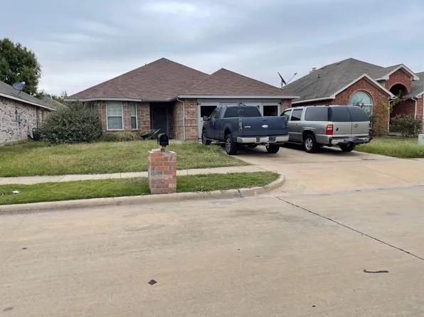 312 Creekside Way, Waxahachie, TX 75165