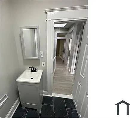 742 N Edgewood St — Photo 11