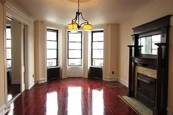 Rented by Corcoran | media 18