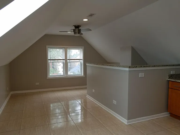 2908 W 38th Pl — Photo 7
