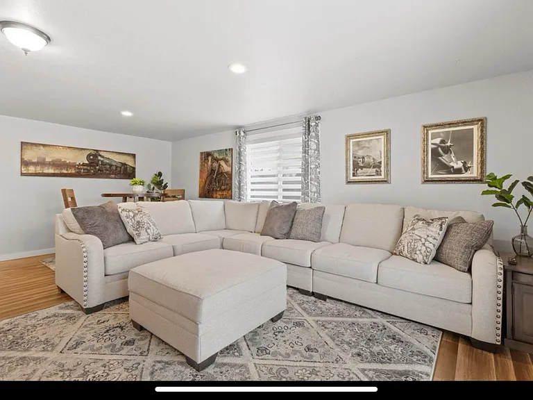 746 Hemlock Ct — Photo 16