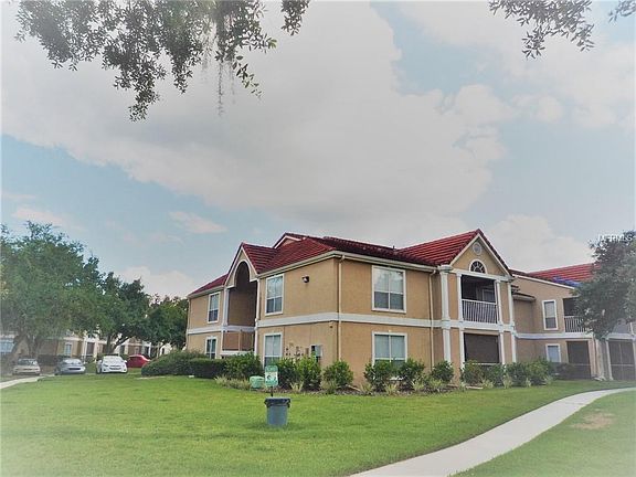 2nd image of 9481 Highland Oak Dr Unit 1115