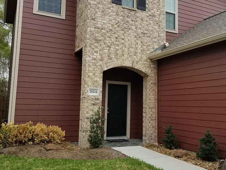 Front house view 1