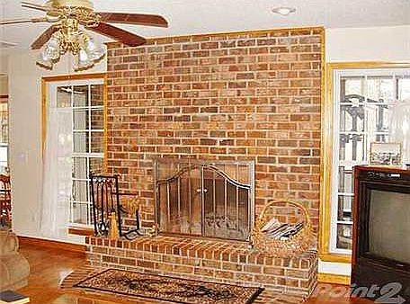 Get cozy in this area(nice/w