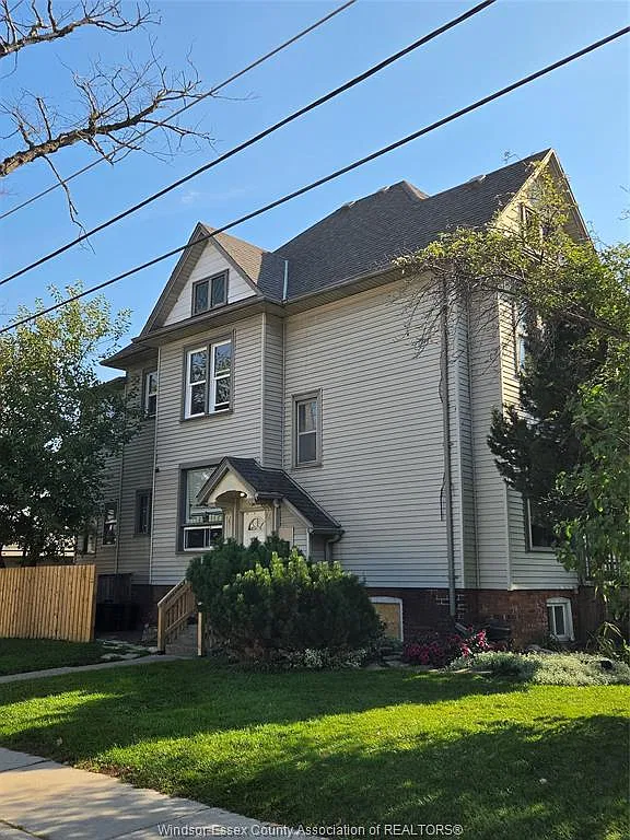 1 bed, $1,050 — Photo 2