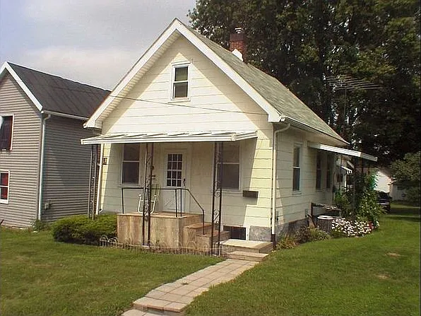 27 Fair Ave — Photo 1