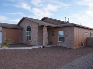 945 Brezo St, Horizon City, TX 79928