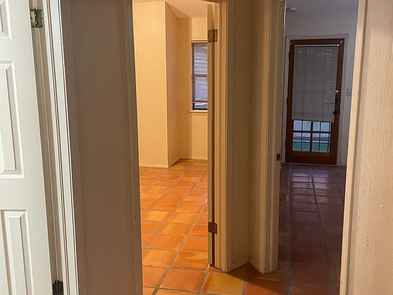 5757 Lawndale Dr #B — Photo 8