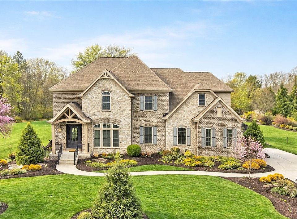 1st image of 332 Braeburn Dr