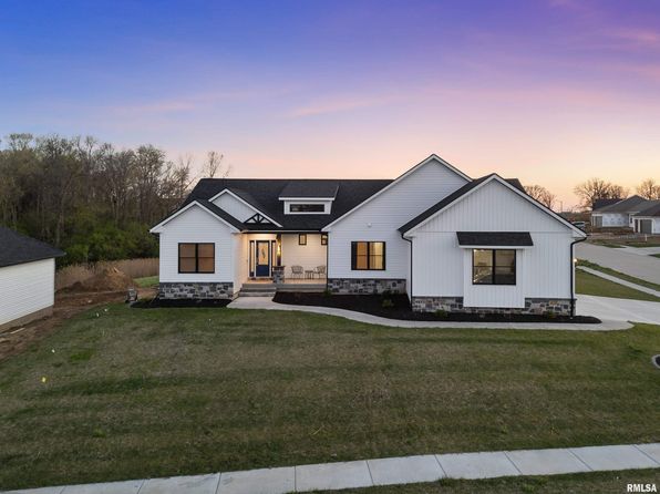 6817 Timber Ct, Bettendorf, IA 52722