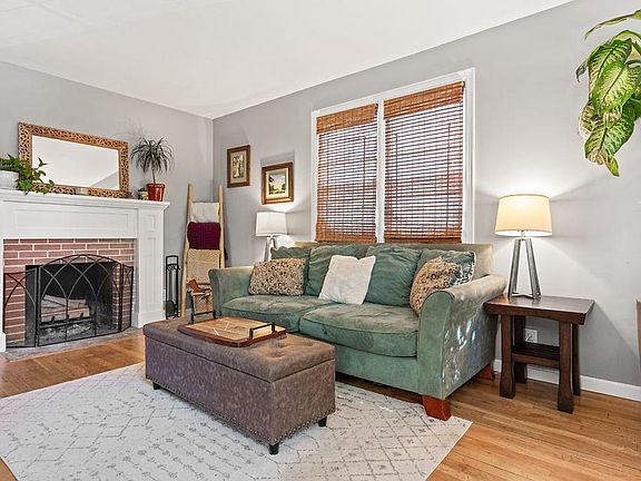 4th image of 550 E Jeffrey Pl