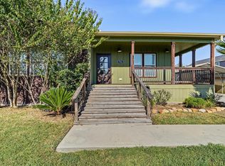 546 5th St, San Leon, TX 77539