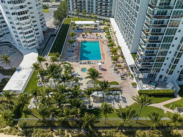 10275 Collins Ave #807 — Photo 28