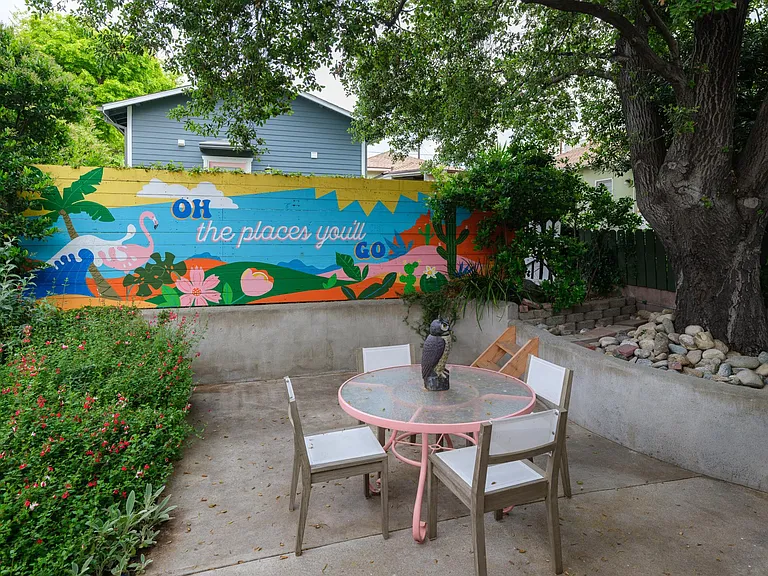 2325 Montrose Ave #A — Photo 23