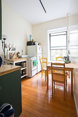 3rd image of 238 E 9th St #7