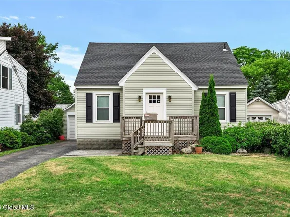 1330 Rosewood Avenue, Rotterdam, NY 12306