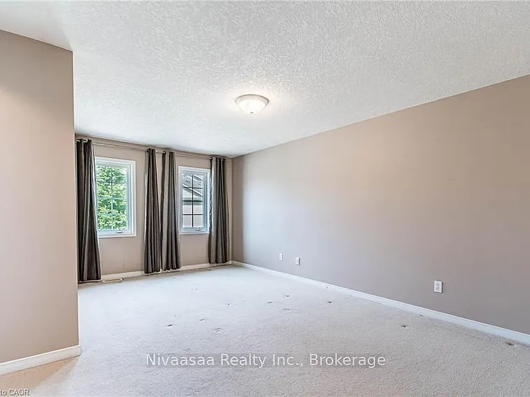 110 Activa Ave #D21 — Photo 17