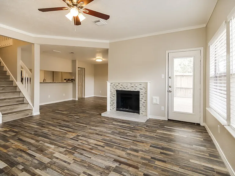 15802 Saint Lawrence Cir — Photo 6