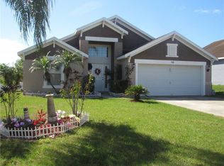 135 Argyle Gate Loop Rd, Dundee, FL 33838