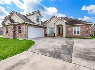 16122 Derry St, Ponchatoula, LA 70454