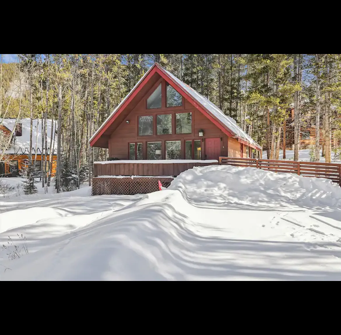 71 Regal Cir — Photo 1