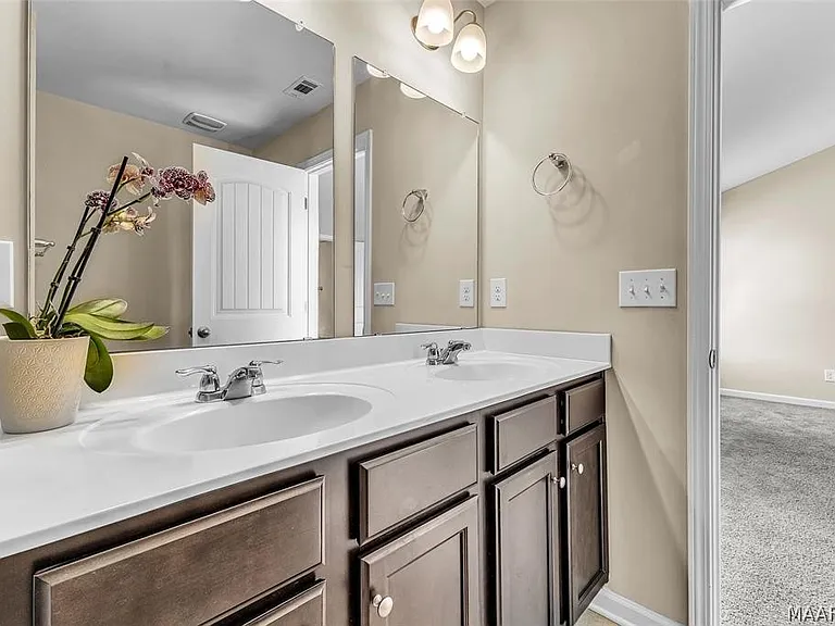 9348 Turnberry Park Dr — Photo 40