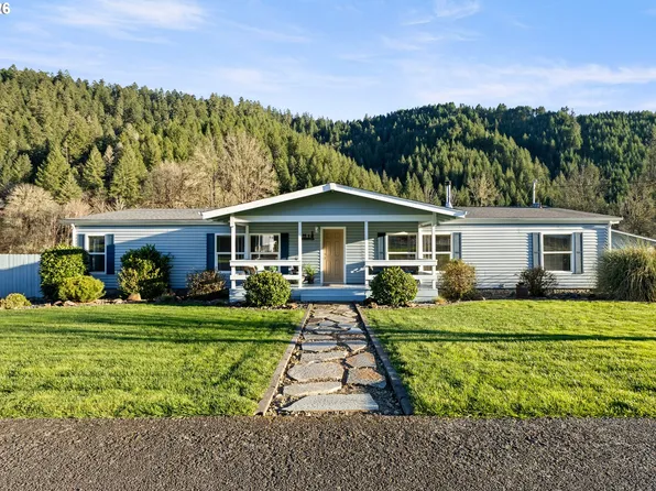 11119 N Myrtle Rd, Myrtle Creek, OR 97457