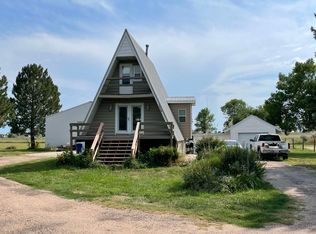 18700 W Oregon Trail Rd, Hershey, NE 69143