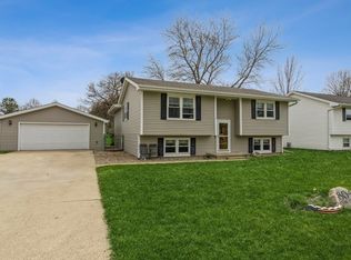 804 SW 2nd St, Stuart, IA 50250