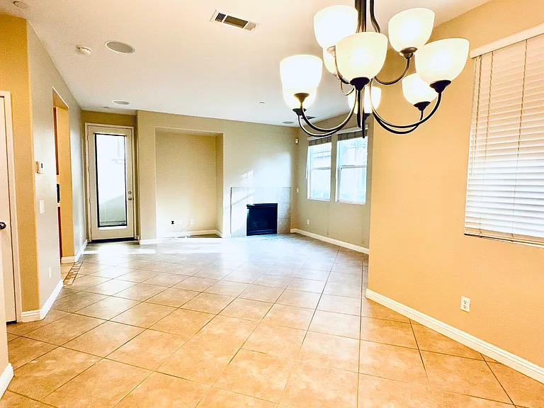 3278 Garons Ln — Photo 3