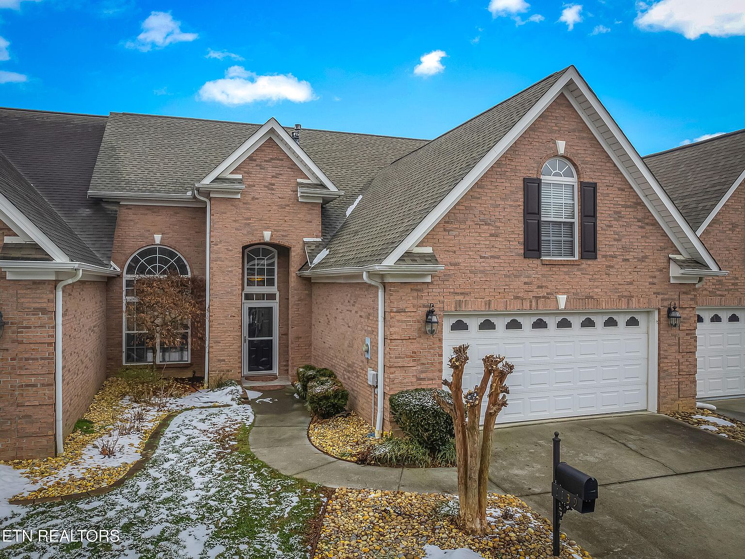 1139 Creekside Village Way