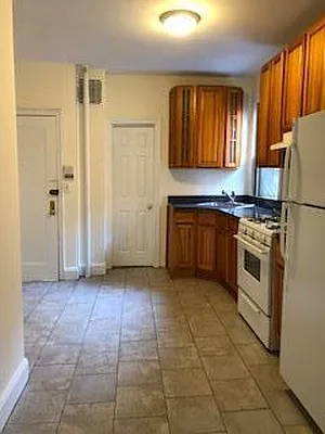 Rented by Cohen Smith Chang LLC | media 10