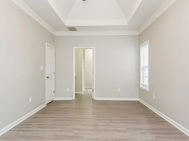 4060 Springvale Way — Photo 11