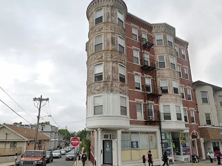 78 Washington Ave #8 — Photo 1