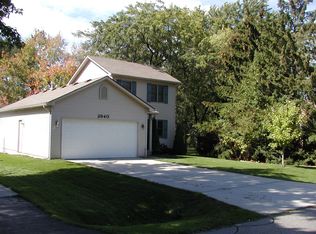 2940 Corinthia Dr, Rochester Hills, MI 48309