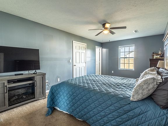 4th image of 248 Maggie Way